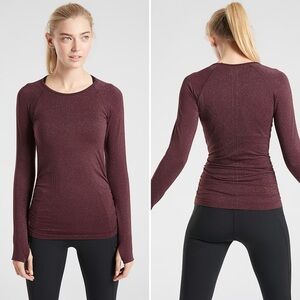 Athleta Speedlight Glow Top